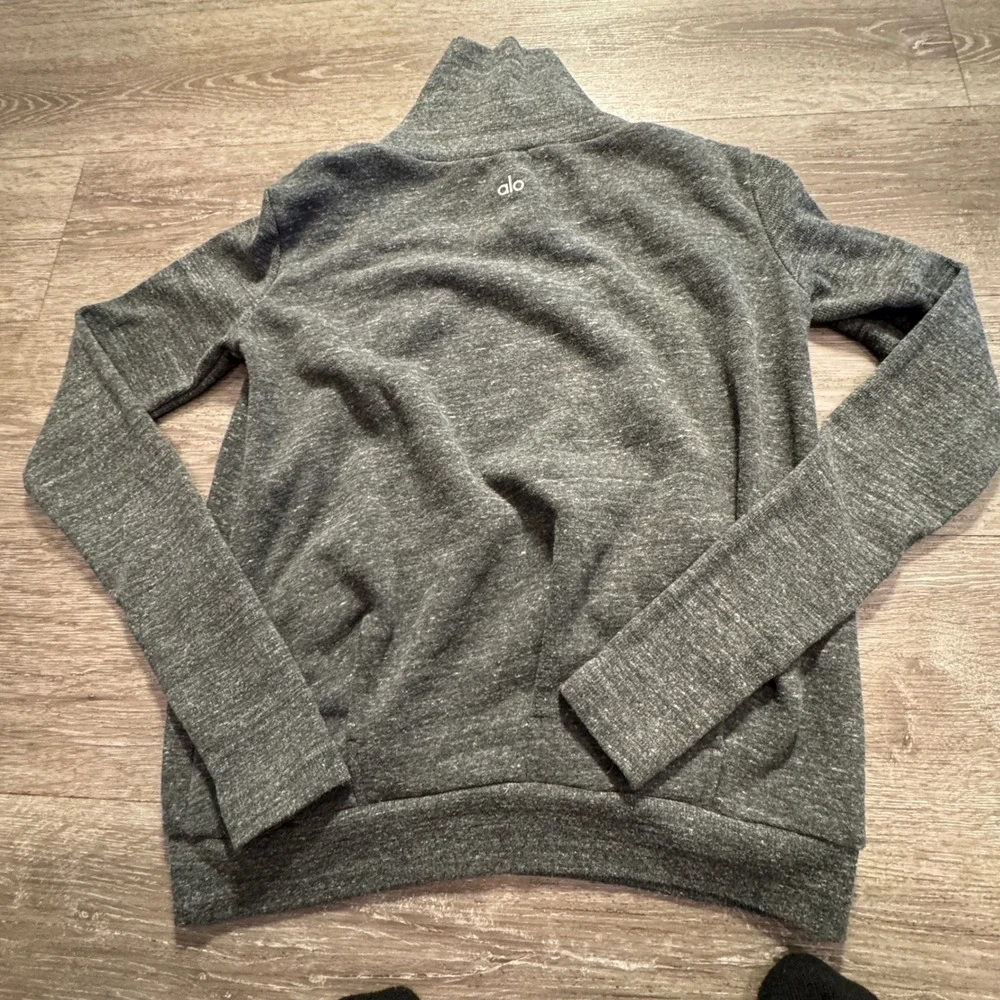 Alo Yoga Sweater Womens Small Gray Heathered Haze Funnel Neck Pullover Knit